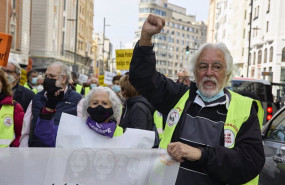 ep archivo   pensionistas y sindicatos se manifiestan en madrid contra los recortes y la reforma