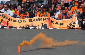 ep archivo   trabajadores de tubos reunidos durante una concentracion