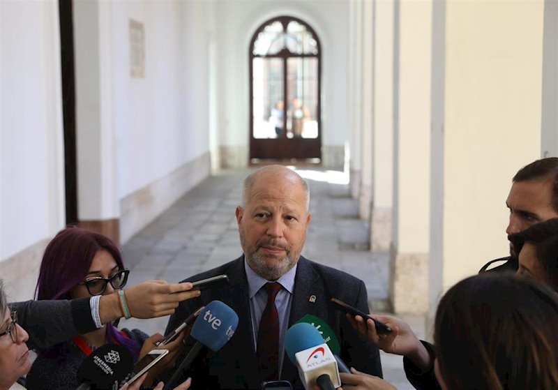 ep declaraciones del consejero de educacion javier imbroda en el palacio de san telmo ep declaraciones del consejero de educacion javier imbroda en el palacio de san telmo