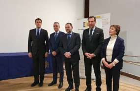 ep el consejero de la presidencia angel ibanez el delegado del gobierno en castilla y leon javier