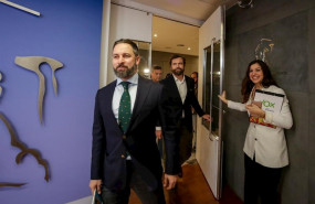 ep el presidente de vox santiago abascal se dirige a ofrecer una rueda de prensa en el congreso de
