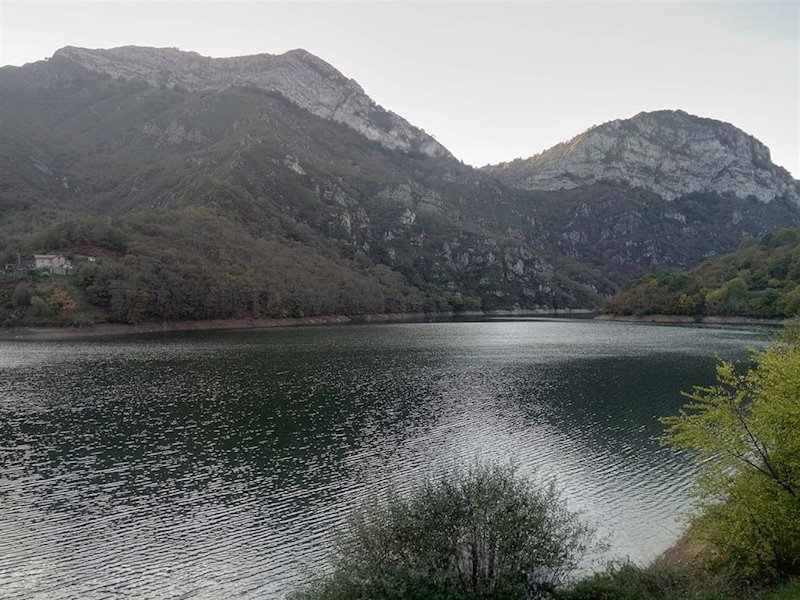 ep embalse de tanes en redes