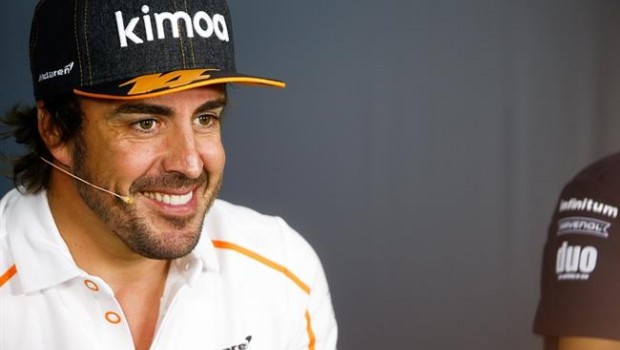 ep fernando alonso mclaren en ruedaprensa