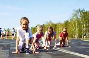 ep girls starting to run on track
