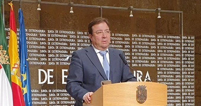 Guillermo Fernández Vara, en rueda de prensa. | JUNTA ep guillermo fernandez vara en rueda de prensa