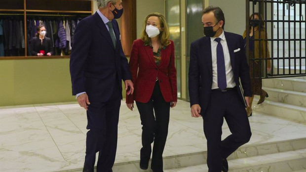 ep i d el presidente de europa press asis martin de cabiedes la vicepresidenta primera del gobierno