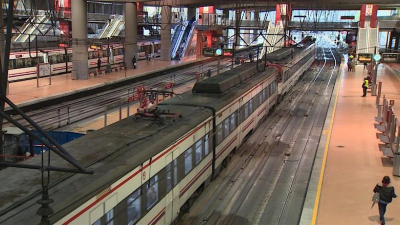 Imagen de la estación de Atocha Cercanías en el segundo día laborable con la situación de Estado de alarma. | EUROPA PRESS ep imagen de la estacion de atocha cercanias en el segundo dia laborable con la situacion de estado