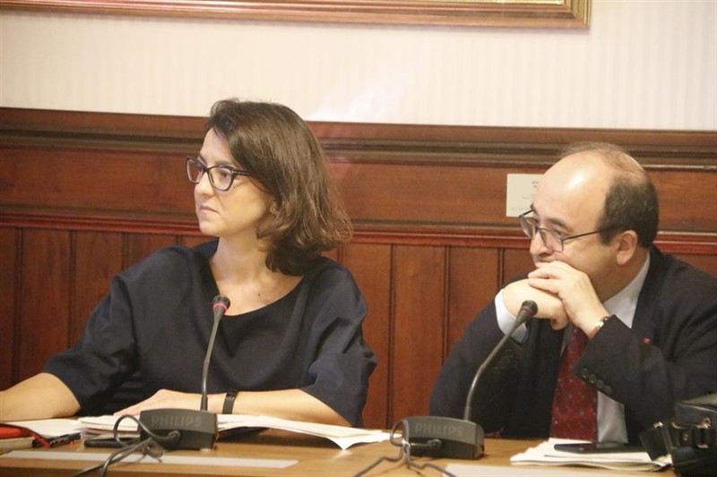 ep la diputada del psc eva granados con el secretario general del partido miquel iceta