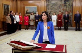 ep la nueva ministra de politica territorial y funcion publica carolina darias jura o promete su