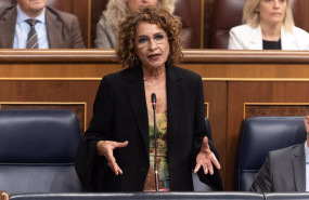 ep la vicepresidenta primera y ministra de hacienda maria jesus montero interviene durante una 20250409103004