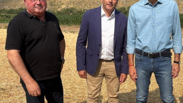 ep representantes de union de uniones con el presidente del gobierno pedro sanchez
