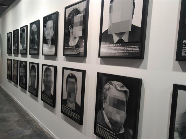 Santiago Sierra siembra la polémica en ARCO con su obra Presos políticos | EUROPA PRESS ep santiago sierra siembrapolemicaarcosu obra presos politicos