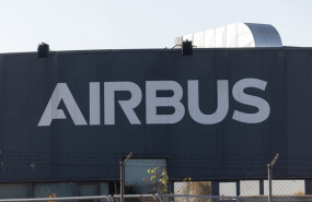 ep trabajadores de airbus se concentran a las puertas de la sede de getafe a 1 de septiembre de 2026