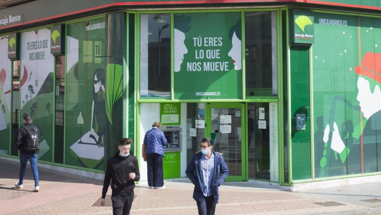 Una entidad de Unicaja Banco | UNICAJA BANCO ep una entidad de unicaja banco