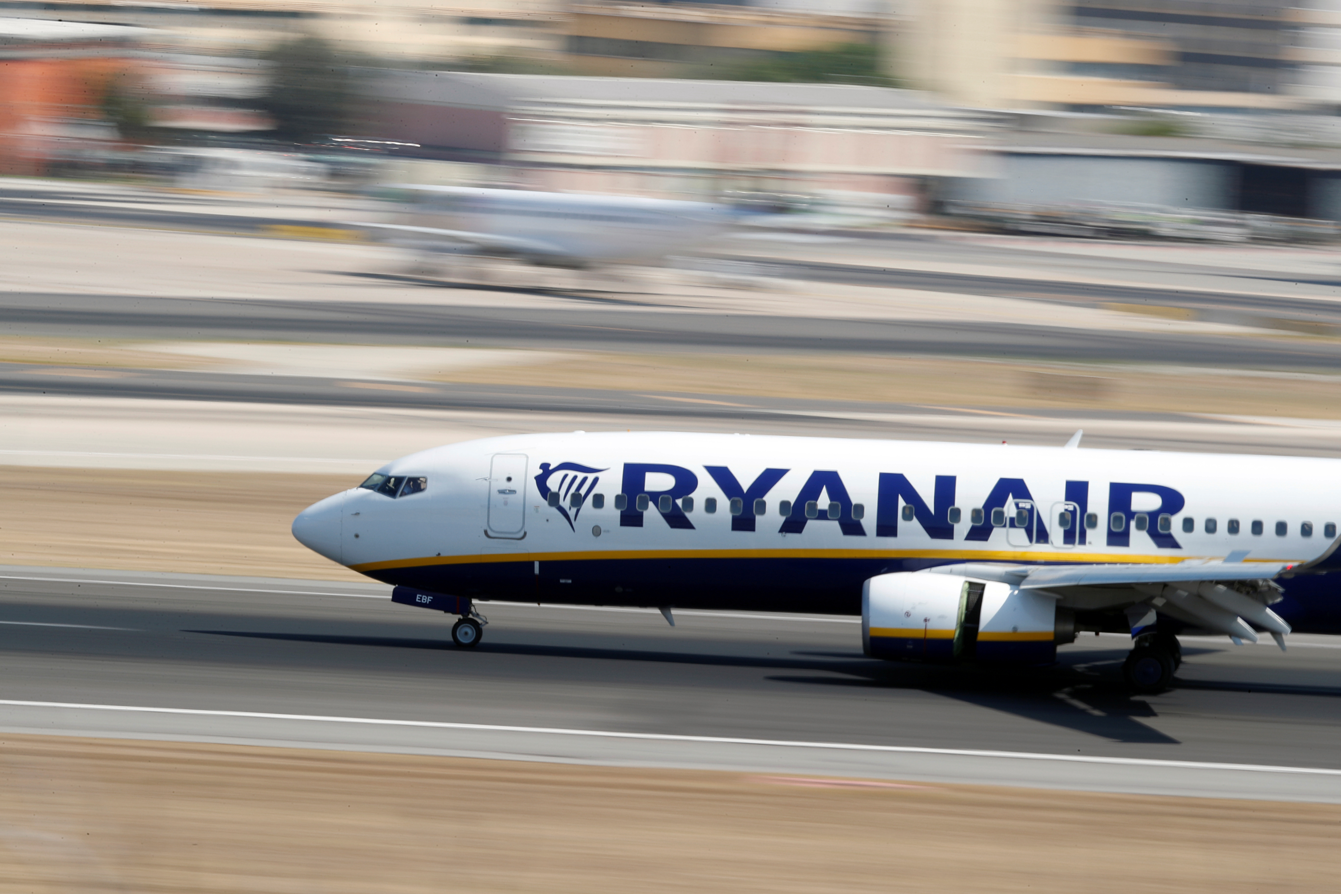 ryanair-en-benefice-superieur-aux-attentes-mais-exposee-aux-aleas-du-boeing-737-max