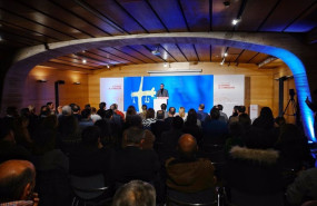 ep adrian barbon interviene en una jornada de la fsa psoe en aviles