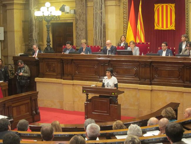 Anna Gabriel (CUP) en el pleno del Parlament | EUROPA PRESS ep anna gabriel cup enplenoparlament