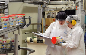 ep archivo - planta de nestle en la penilla cantabria