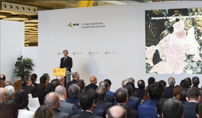 De la Serna en la presentación del plan inmobiliario de Madrid-Barajas | MINISTERIO DE FOMENTO ep desernala presentacionplan inmobiliariomadrid-barajas