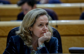 ep economia- sp mantiene el rating de espana pero preve una caida del pib del 18 en 2020 por el