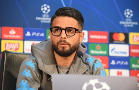 ep el jugador del napoles lorenzo insigne en rueda de prensa