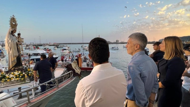 ep el ministro del interior fernando grande marlaska presencia la procesion de la virgen del carmen