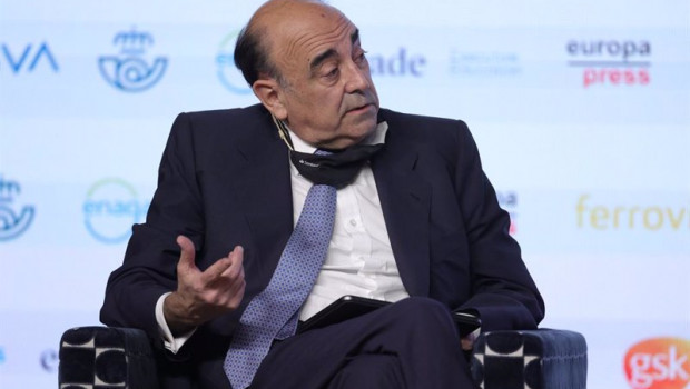 ep el presidente santander espana luis isasi interviene en la segunda mesa redonda fortaleciendo el