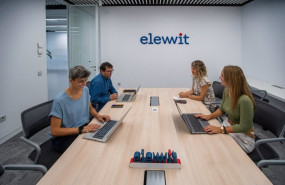 ep elewit entra en el capital de unusuals compania de ia para las industrias electrica y ferroviaria