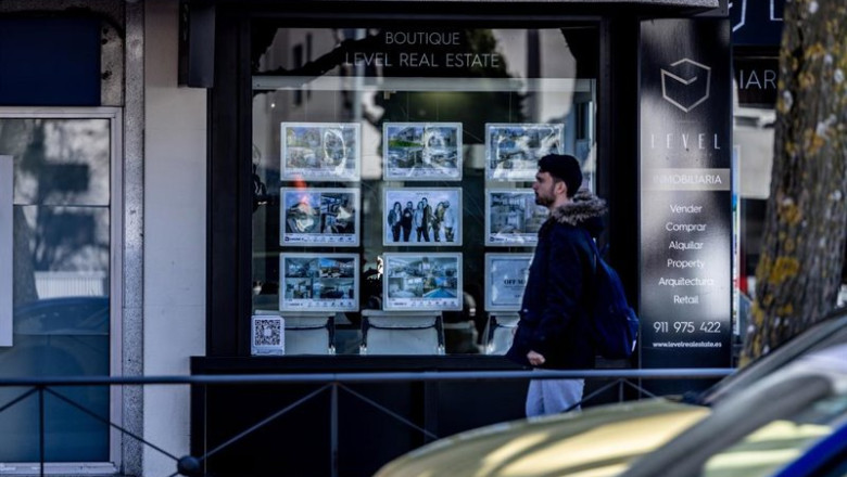 ep fachada de una inmobiliaria en madrid