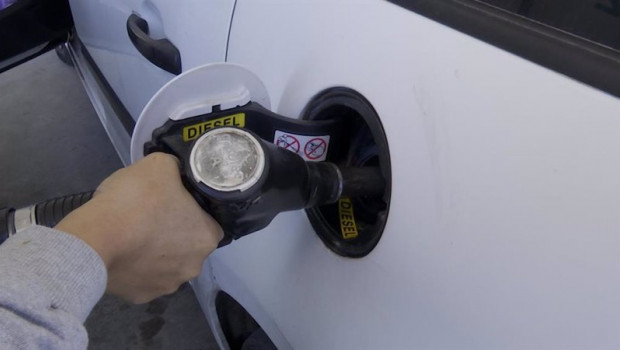 ep gasolineras valencianas trabajan sin parar en el primer dia de bonificacion de los carburantes
