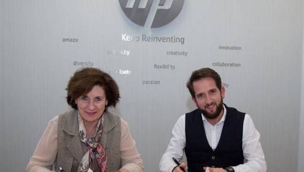 ep helena herrero hp y raul berdones secuoya firmanacuerdocolaboracion
