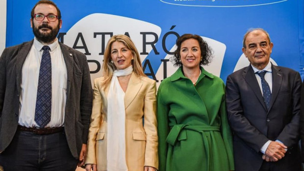 ep i d el alcalde de mataro david bote la vicepresidenta yolanda diaz la consellera alicia romero y