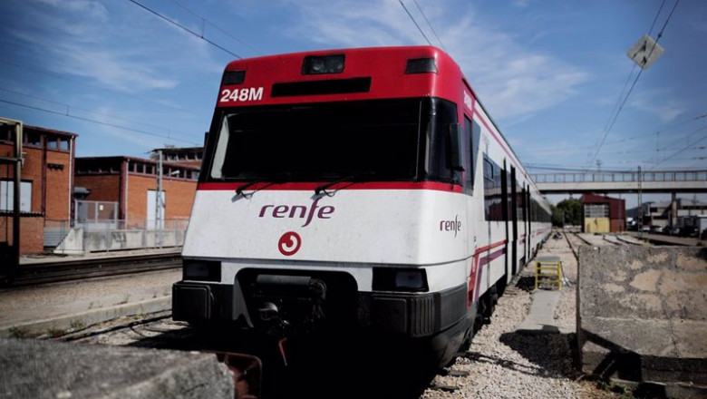 ep imagen de recurso de un tren del servicio de renfe cercanias
