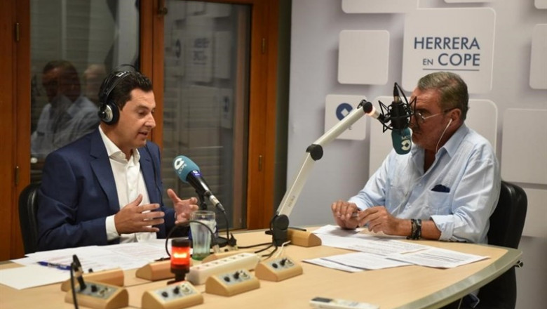 Juanma Moreno, este miércoles | JUNTA DE ANDALUCIA ep juanma moreno este miercoles durante la entrevista