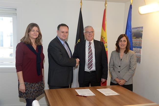 La Consejería de Educación de Ceuta y Cambridge English firman un acuerdo | JORGE ARBONA LOPEZZ ep la consejeriaeducacionceutacambridge english firmanacuerdo