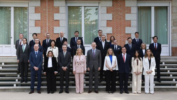 ep la junta directiva de la distribucion anged recibida en audiencia por el rey