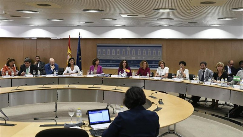 ep la ministra de hacienda maria jesus montero y la ministra de politica territorial y funcion ep la ministra de hacienda maria jesus montero y la ministra de politica territorial y funcion
