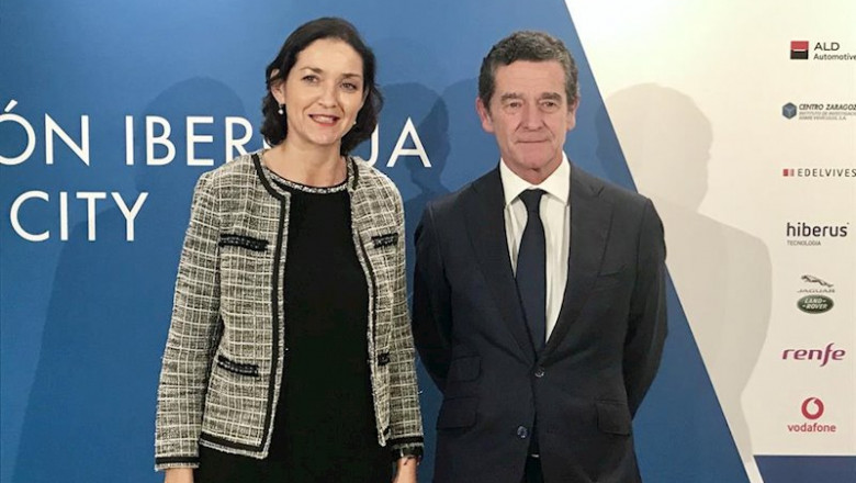 ep la ministra de industria comercio y turismo reyes maroto y el vicepresidente ejecutivo de anfac