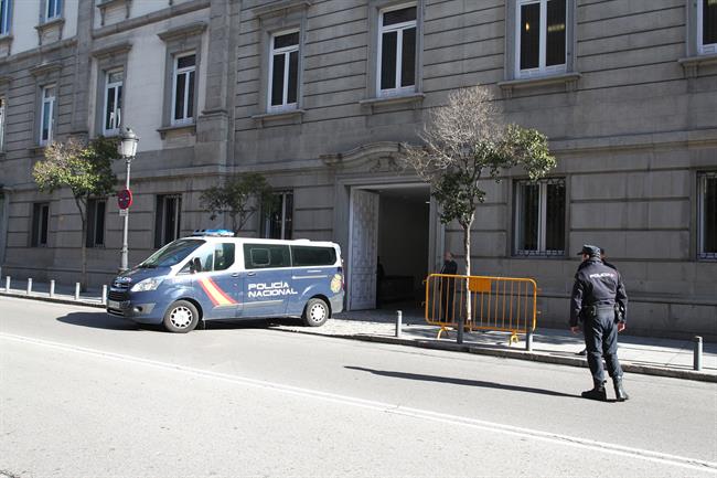 La Policía traslada al Supremo a Jordi Sànchez, Junqueras y Jordi Cuixart | Europa Press ep la policia trasladasupremojordi snchez junquerasjordi cuixart