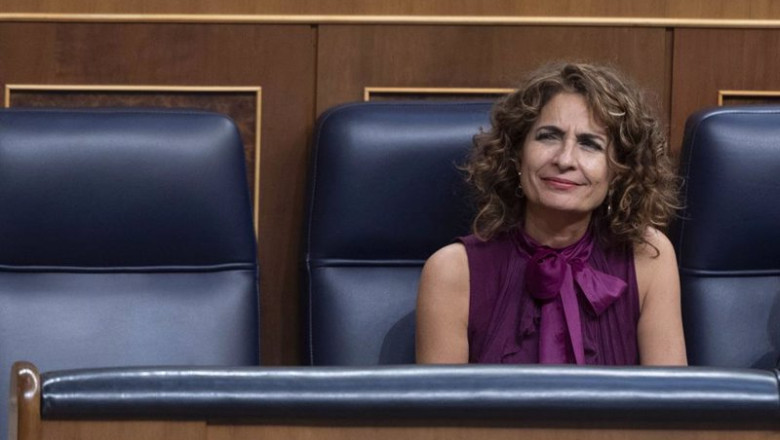 ep la vicepresidenta primera y ministra de hacienda maria jesus montero durante una sesion plenaria 20240924211204 ep la vicepresidenta primera y ministra de hacienda maria jesus montero durante una sesion plenaria 20240924211204