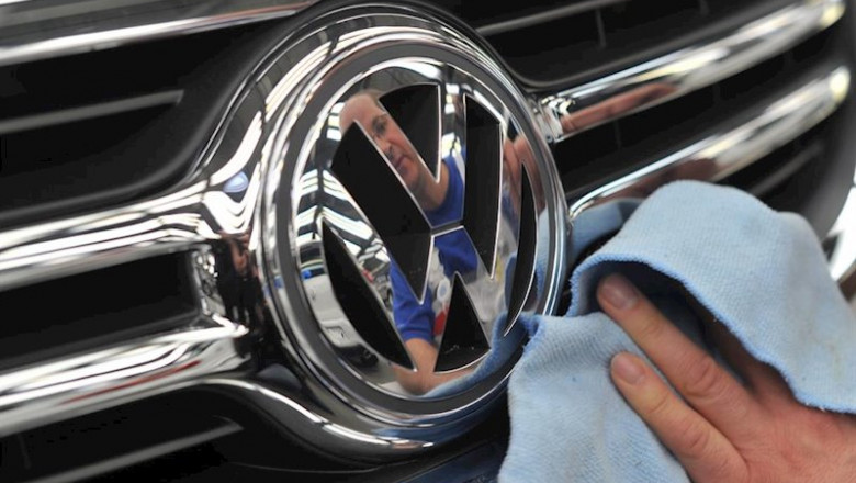 Logo de Volkswagen. | Jochen Lübke/dpa - Archivo ep logo de volkswagen 20200408205226