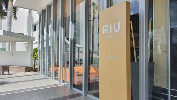 ep riu reabrira sus siete hoteles en jamaica antes finalizar el ano tras el paso del huracan melissa