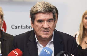 ep archivo   el ministro de inclusion seguridad social y migracion jose luis escriva durante un acto