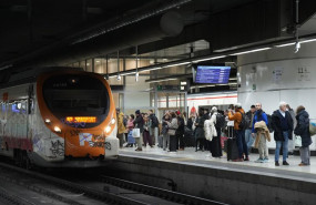 ep archivo usuarios de rodalies en la estacion de sants a 27 de enero de 2026 en barcelona ep archivo usuarios de rodalies en la estacion de sants a 27 de enero de 2026 en barcelona