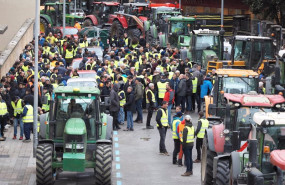 ep concentracion en pamplona de agricultores y tractores