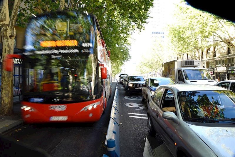 ep el bei financia a grupo ruiz con 275 millones para renovar su flota de autobuses