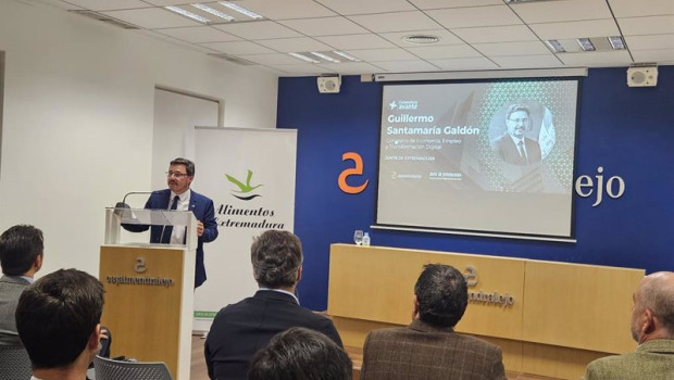 ep el consejero de economia empleo y transformacion digital guillermo santamaria en el evento