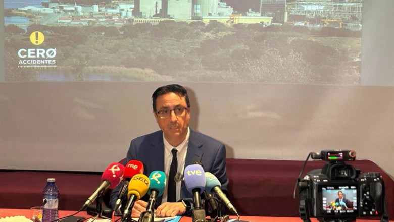 ep el director de la central nuclear de almaraz rafael campos en rueda de prensa para informar de