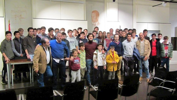 ep el director gerente del centro de asuntos taurinos cat miguel abellan asiste al inicio de los