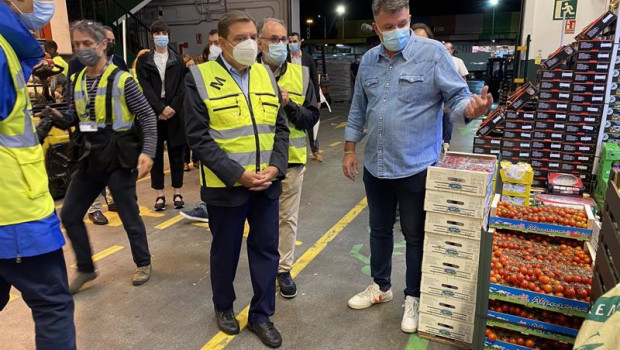 ep el ministro de agricultura pesca y alimentacion luis planas visita mercamadrid